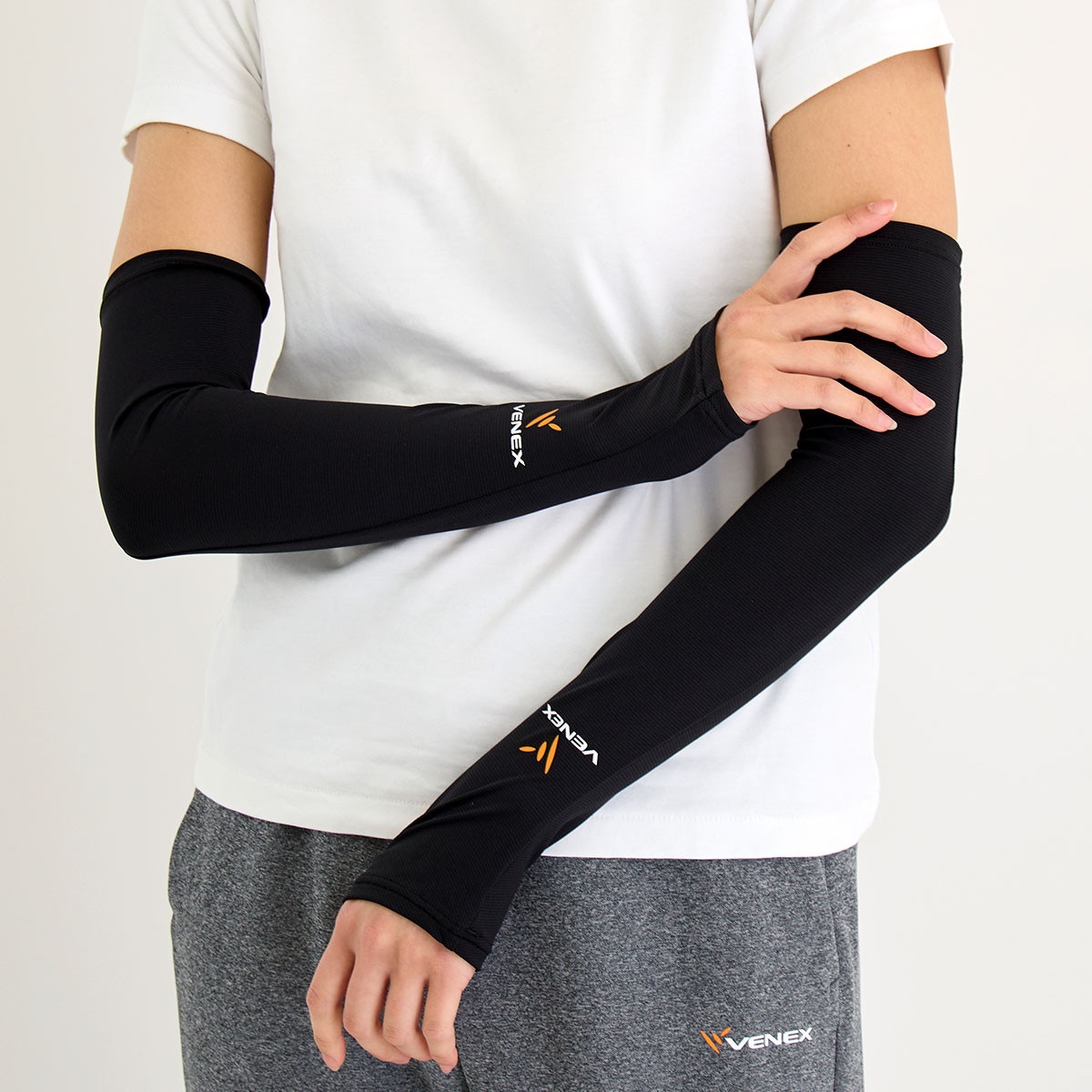 supreme アームカバー　L/XL 2025年最新】supremeアームカバーの人気アイテム - メルカリ